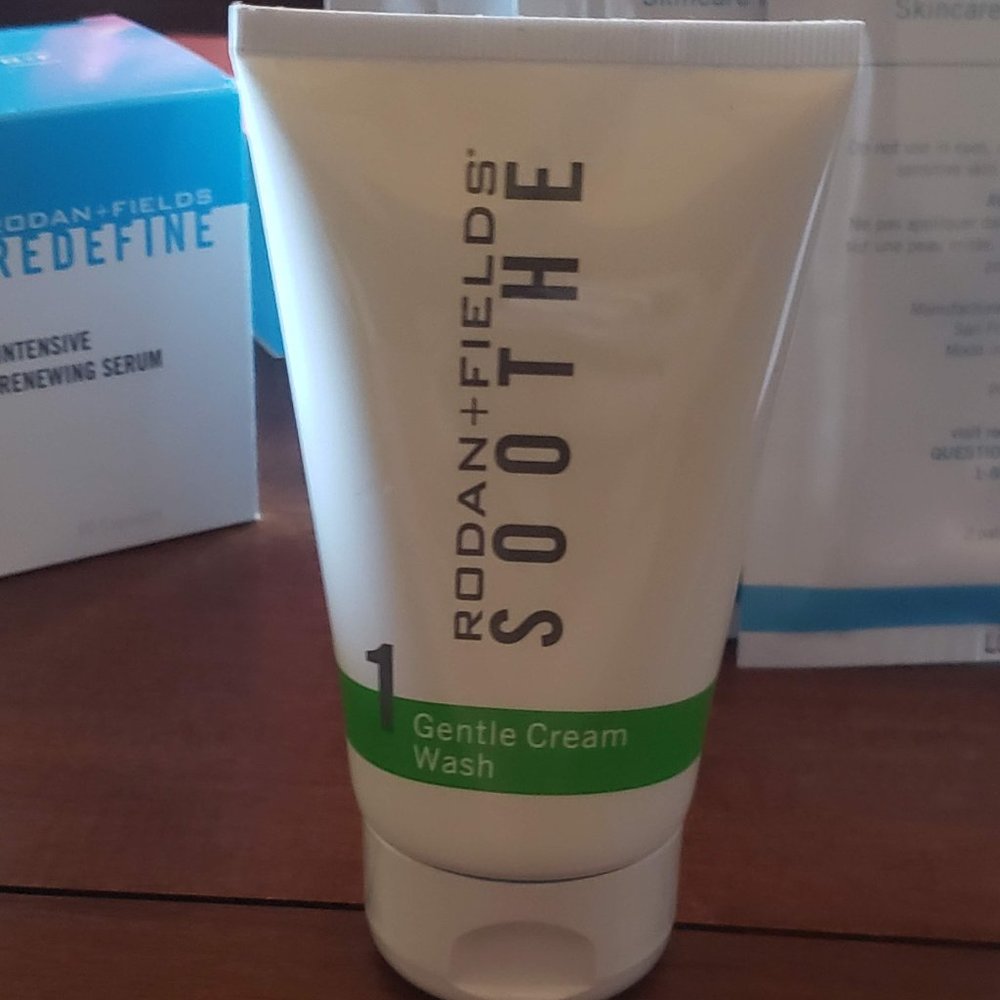 SOOTHE Gentle Cream Wash